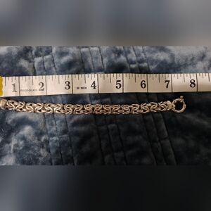 Elegant Silver Chain Bracelet